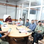 डीएम प्रशांत आर्य ने धराली, हर्षिल स्यानाचट्टी प्रभावित क्षेत्रों में चल रहे राहत कार्यों की जानकारी दी