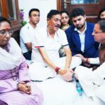 मुख्यमंत्री धामी ने जसपाल राणा के आवास पहुंचकर दी श्रद्धांजलि, परिजनों को बंधाया ढांढस…